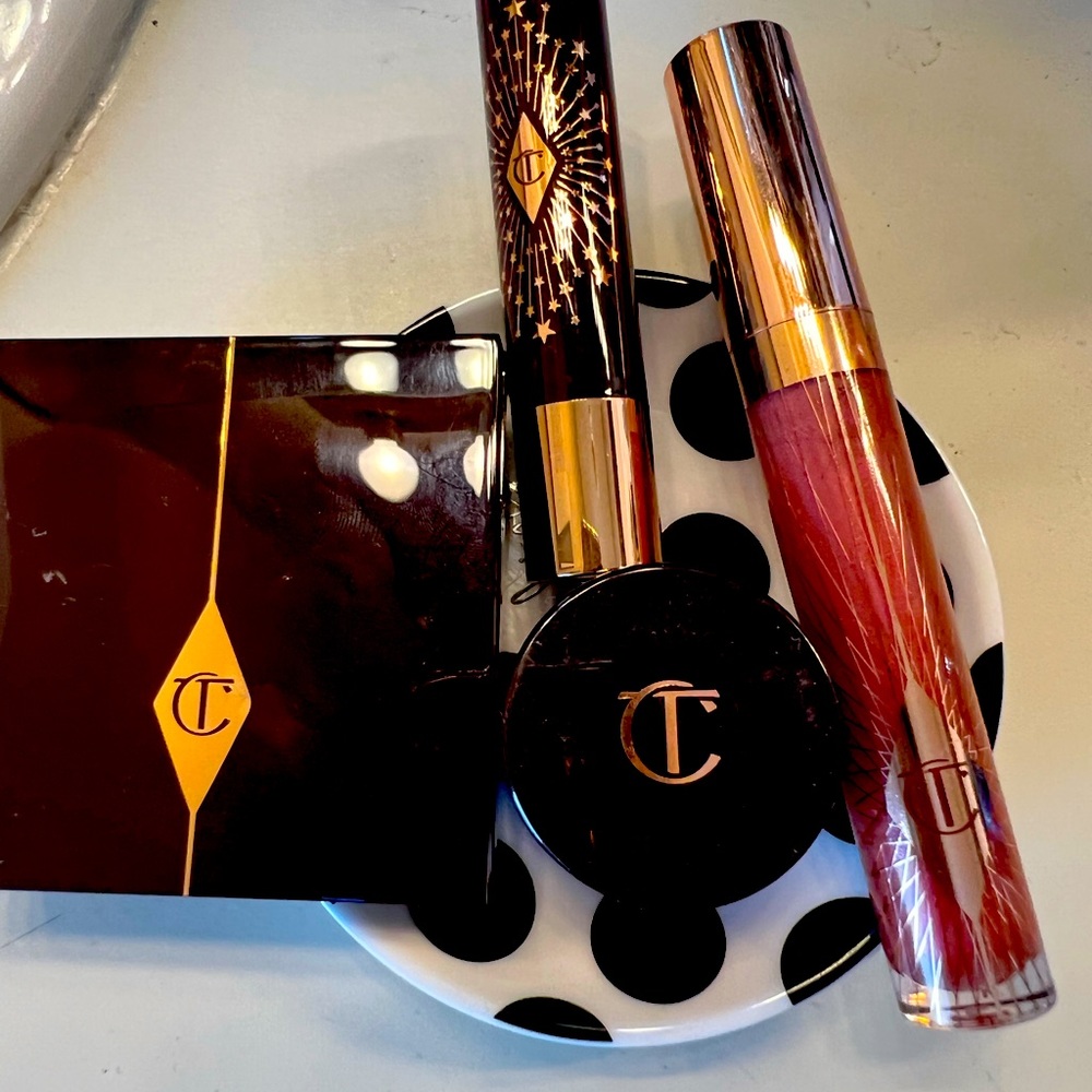 Charlotte Tilbury Lot - Lip Bath, Hyaluronic Balm, Eyeshadow and Cream Eye Balm